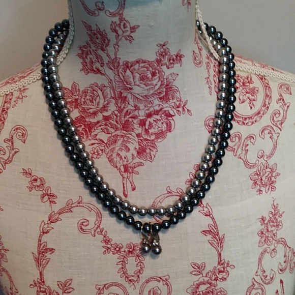 Vintage pewter beaded necklace and earrings set - Picture 5 of 6